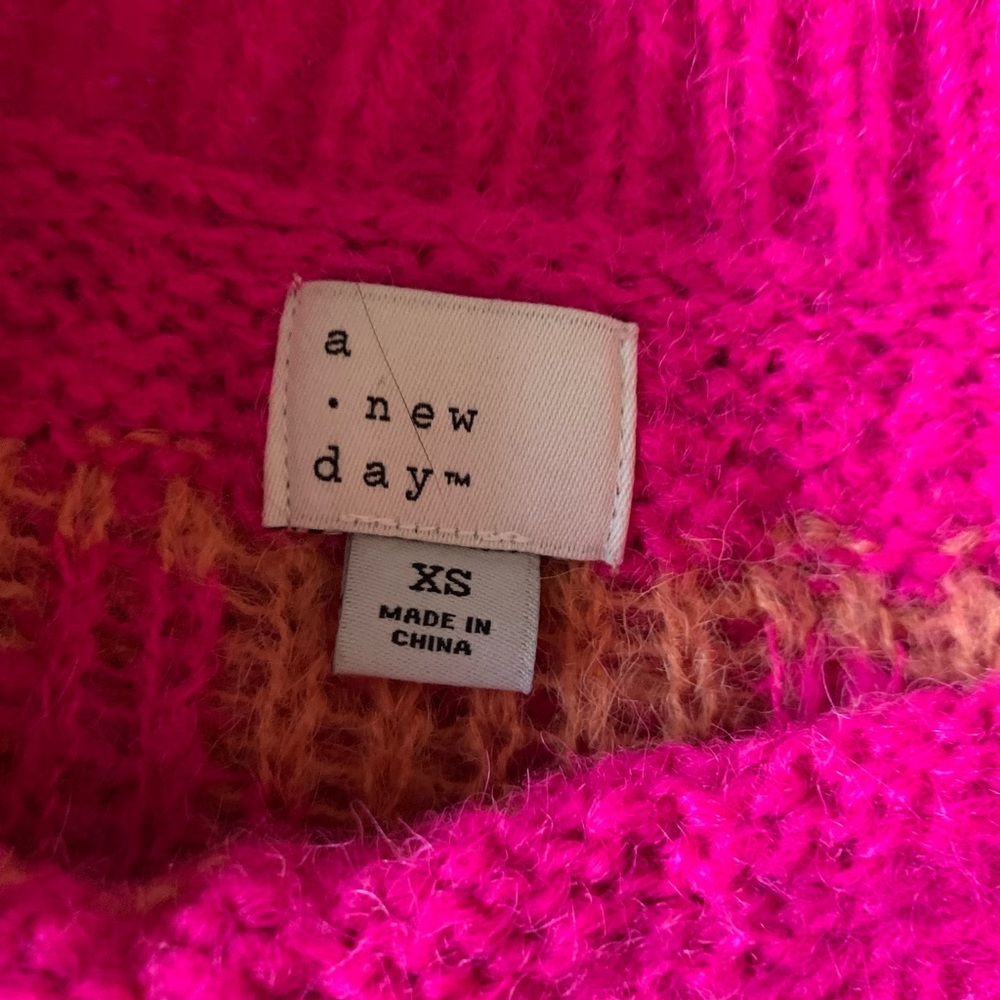Target Sweater - Picture 4 of 4